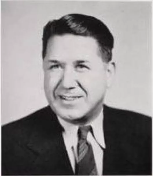 Elwood Davis: Dean of Men, 1945-1947