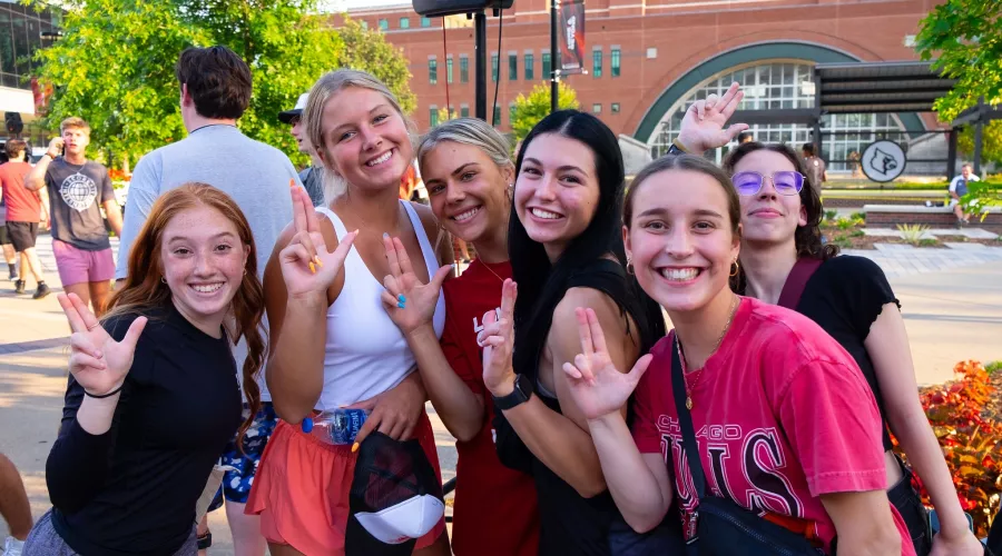 Students L's UP